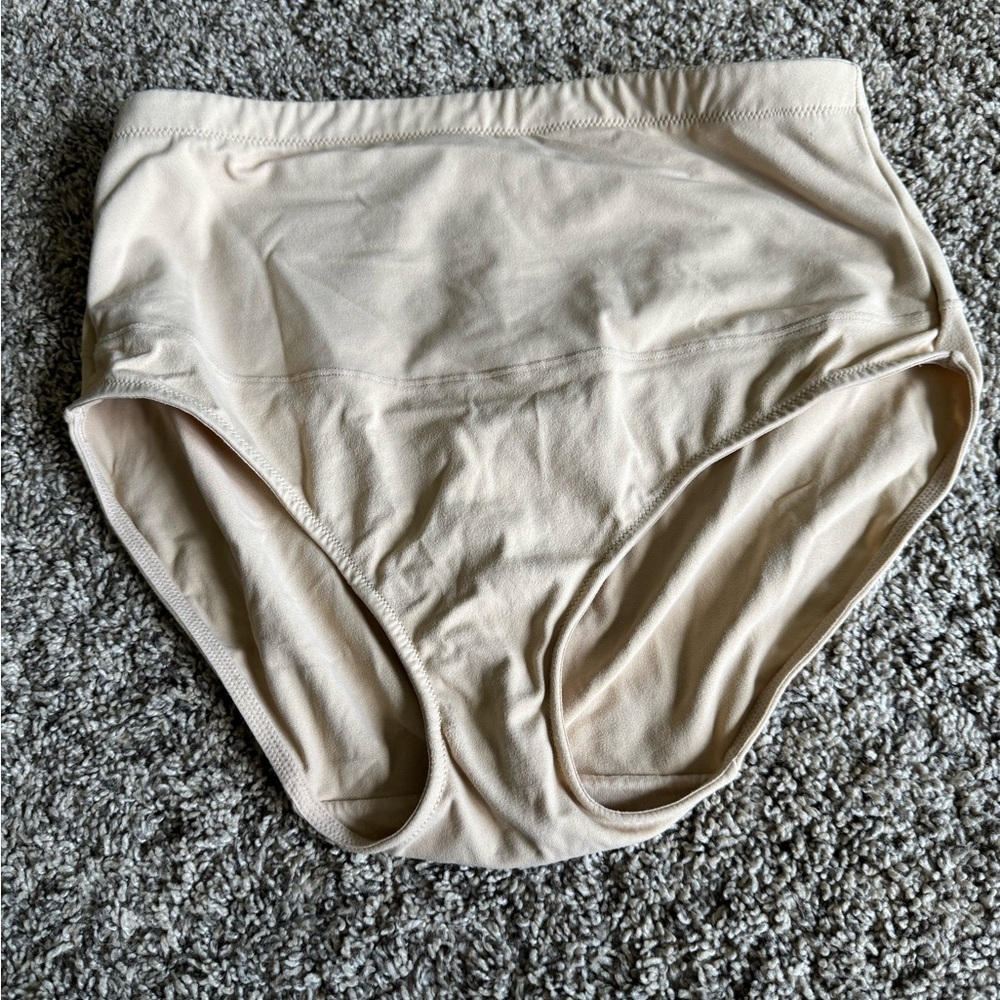 Empetua | High-Waisted Shapeweat Briefs
